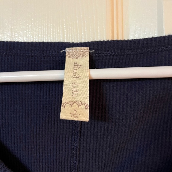 Altar’d State S navy, flowy long sleeve! - Picture 5 of 6